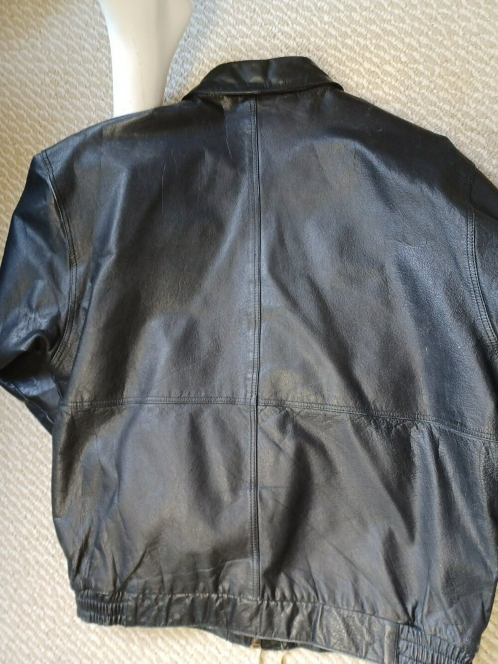 Echtes Leder Vintage Men’s Black Leather Bomber Jacket Sz L - Picture 3 of 4